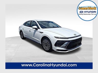 2025 Hyundai SONATA HYBRID SEL