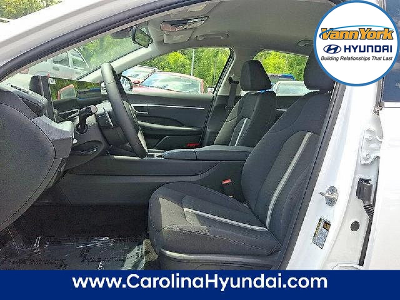 2025 Hyundai SONATA HYBRID SEL