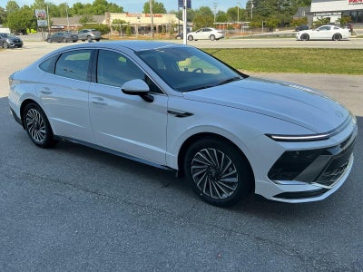 2025 Hyundai SONATA HYBRID SEL