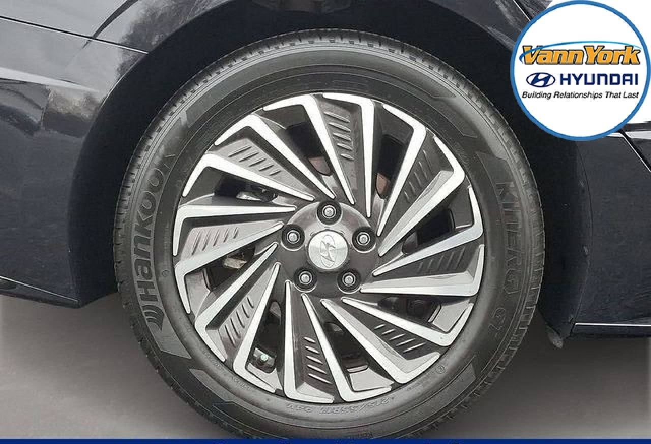 2023 Hyundai SONATA HYBRID SEL