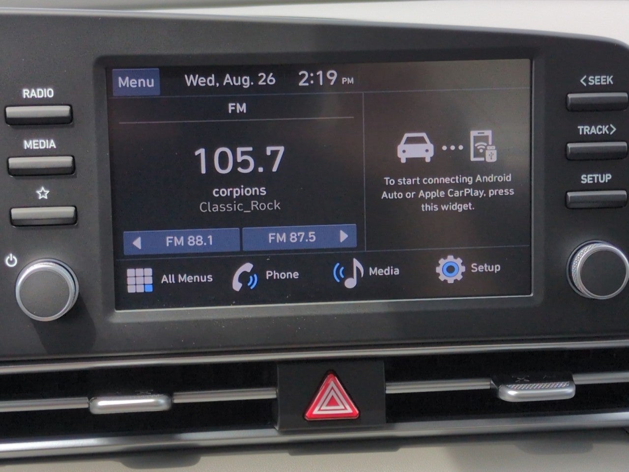 2026 Hyundai ELANTRA SE