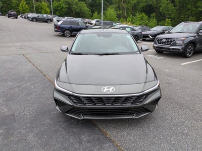 2026 Hyundai ELANTRA SE