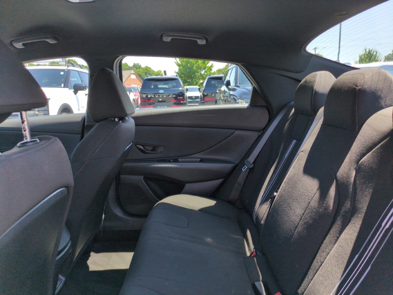 2025 Hyundai Elantra SEL - Photo 22