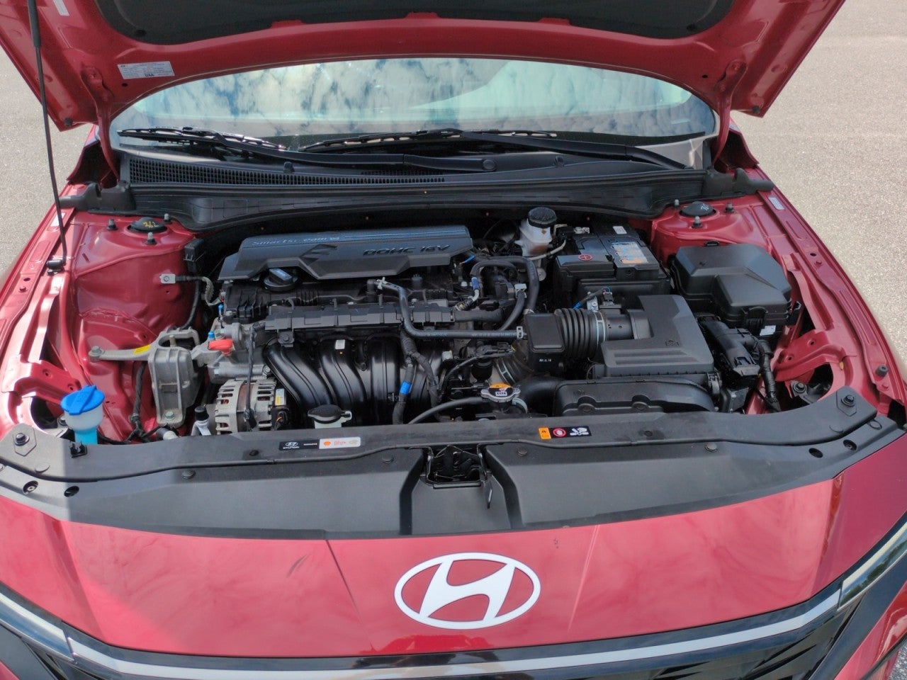 2024 Hyundai ELANTRA Limited