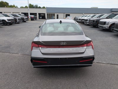 2024 Hyundai ELANTRA Limited