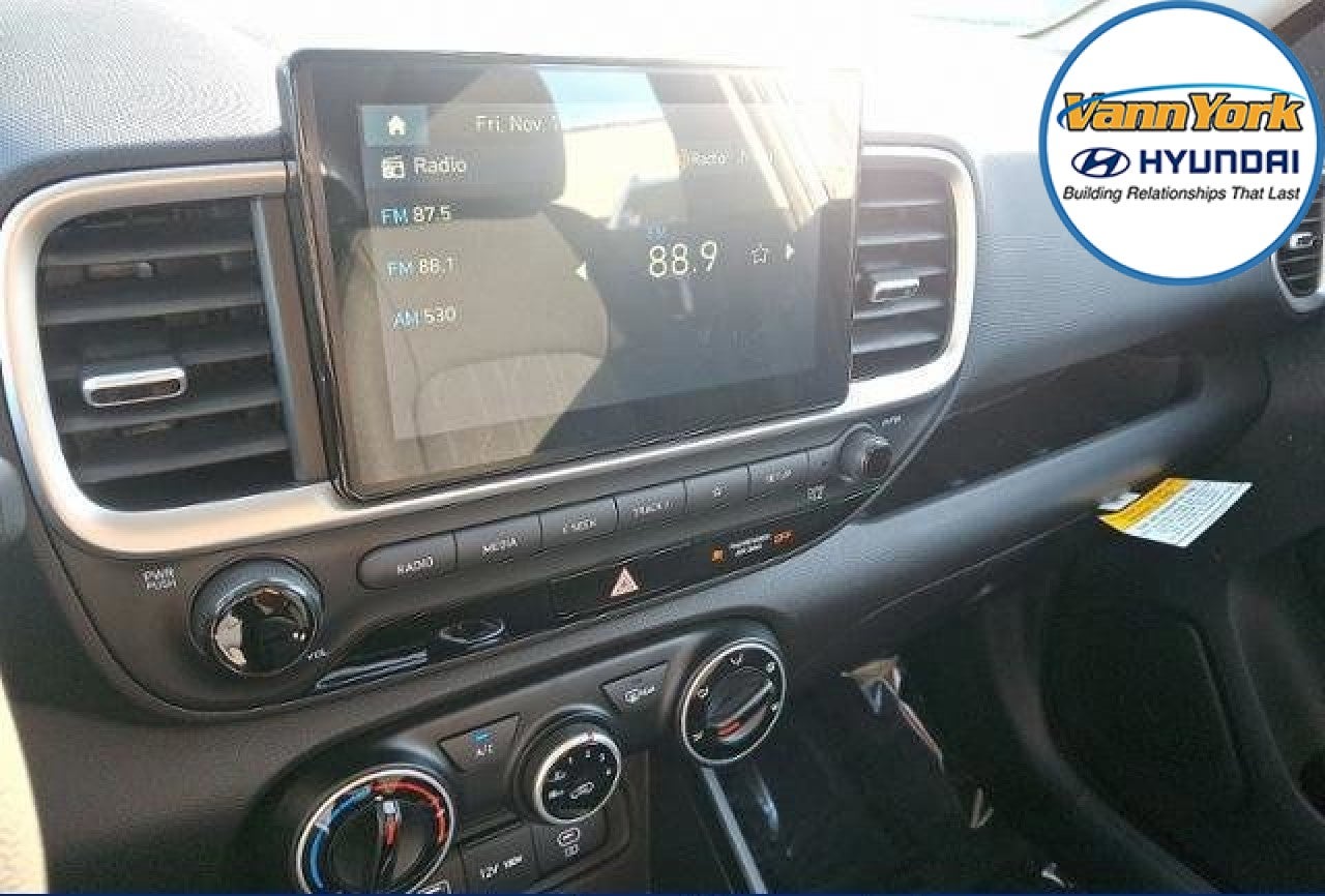 2026 Hyundai VENUE SE