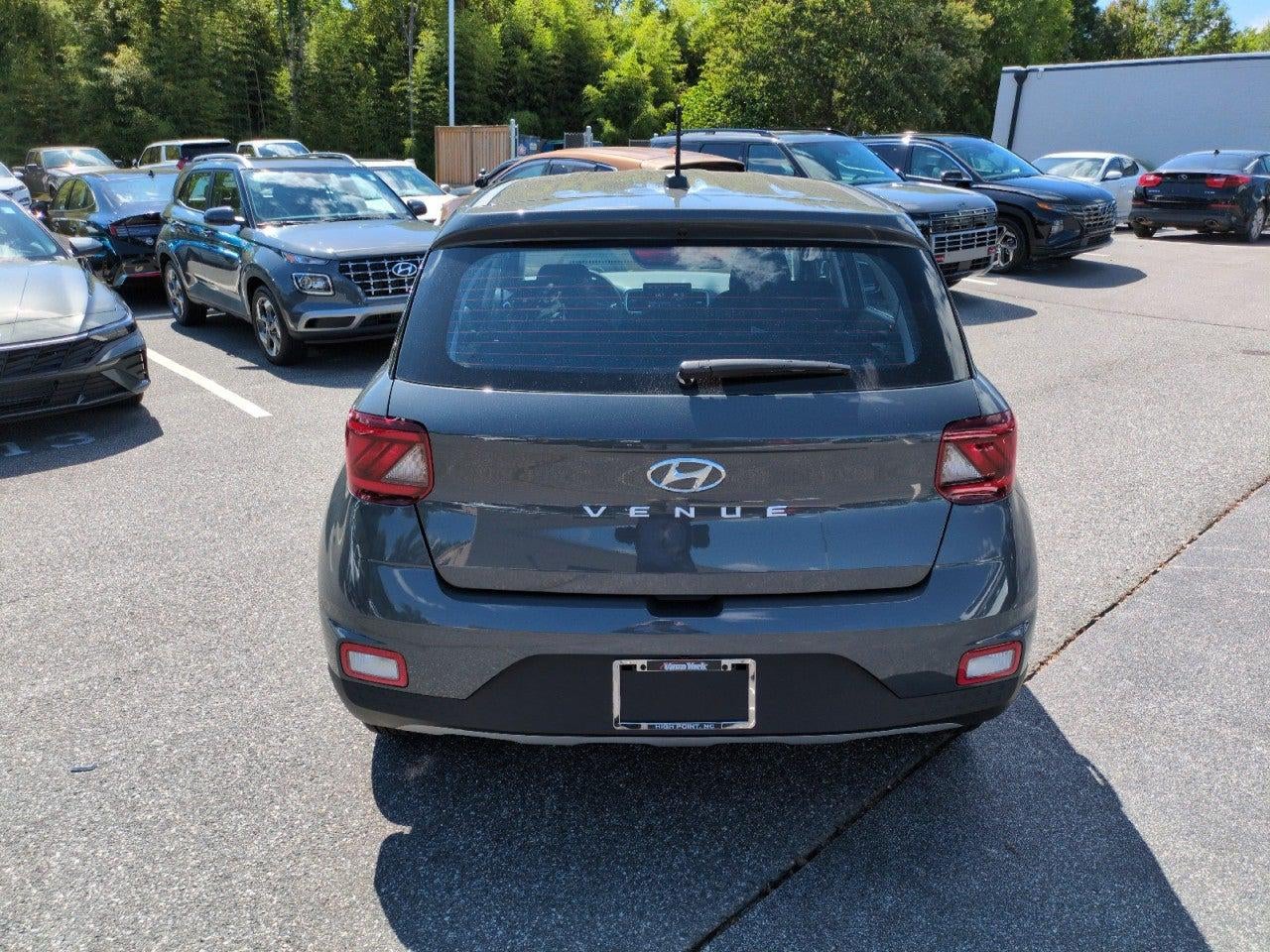 2026 Hyundai VENUE SE