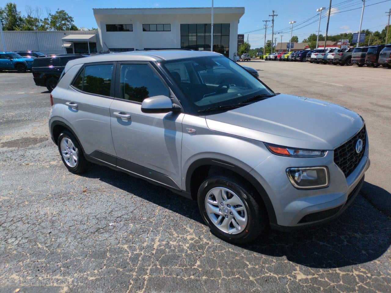 2026 Hyundai VENUE SE