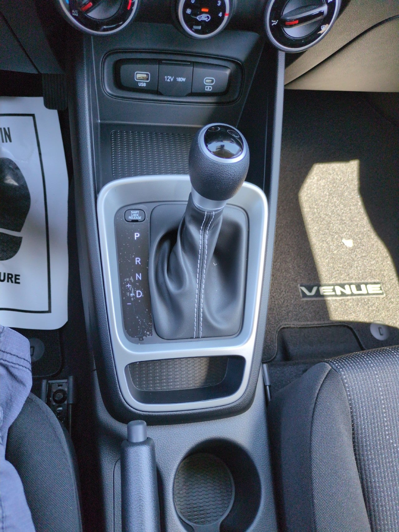 2026 Hyundai VENUE SE