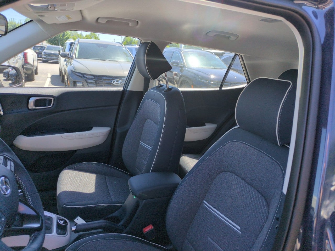 2026 Hyundai VENUE SEL W/Two-Tone Roof