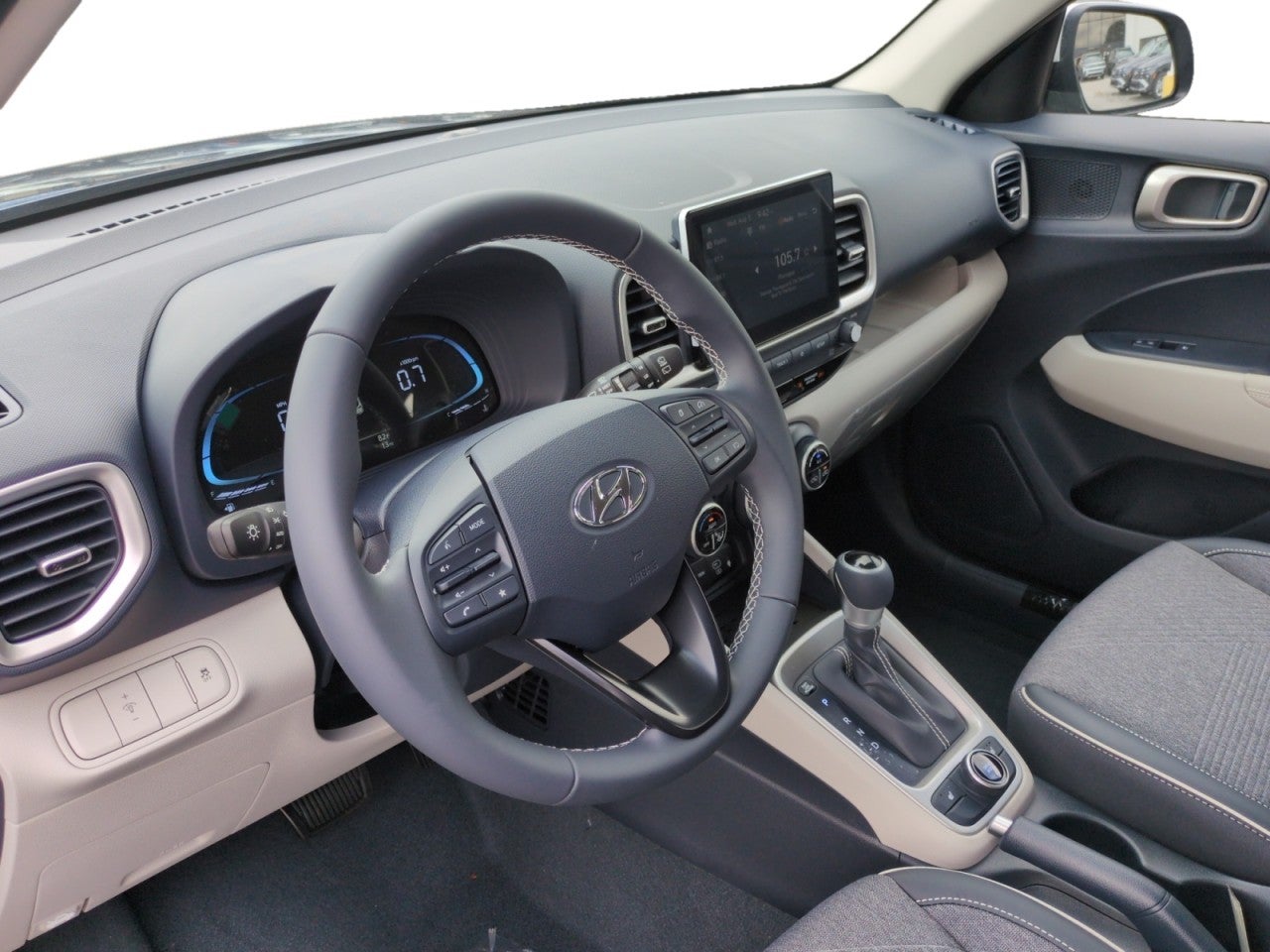 2026 Hyundai VENUE SEL W/Two-Tone Roof