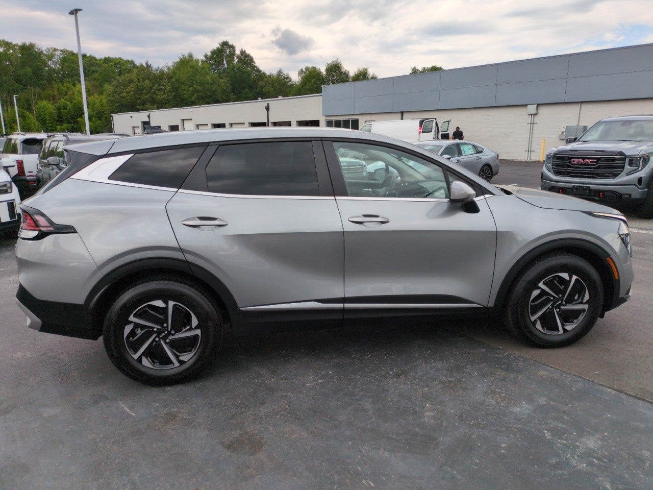 2025 Kia Sportage Hybrid LX
