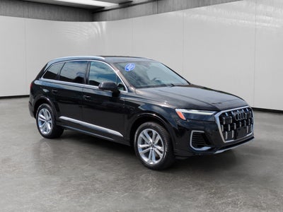 2025 Audi Q7 Premium Plus